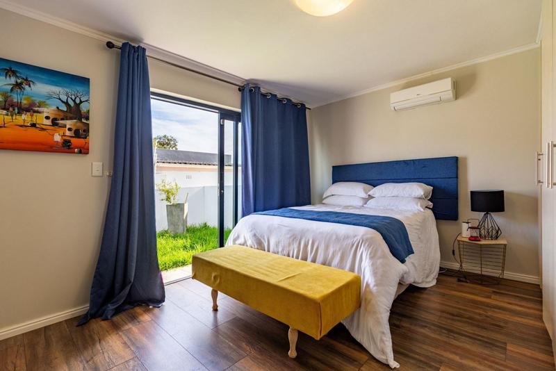 To Let 3 Bedroom Property for Rent in Camps Bay Western Cape